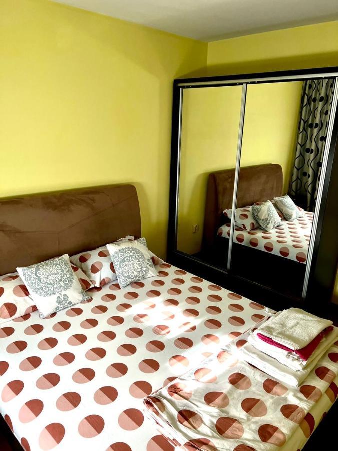 Royal Apartment Buzau Bagian luar foto