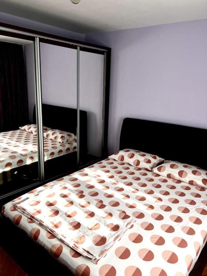 Royal Apartment Buzau Bagian luar foto